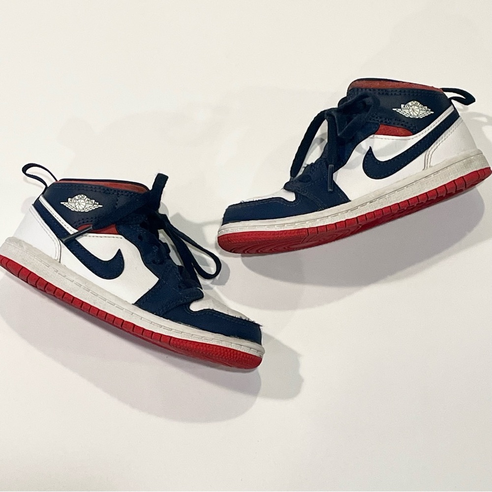 Toddler Air Jordan - Size 9